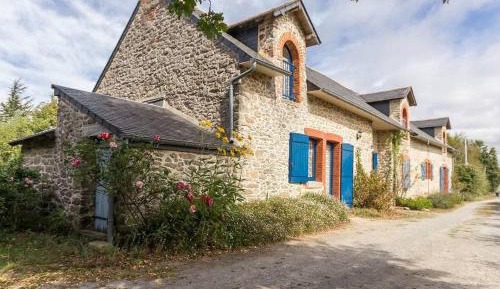 Holiday Home (5 Adults)