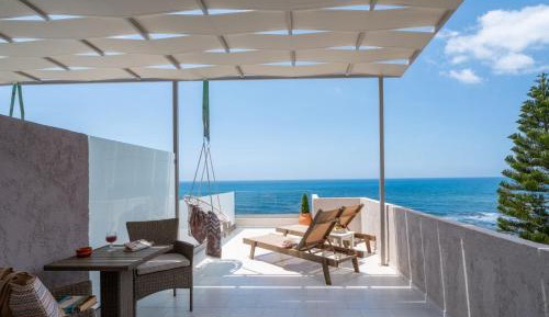 Double or Twin Room with Sea View
