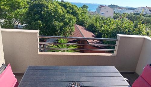 One-Bedroom Deluxe Apartment