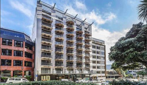 One-Bedroom Apartment with Balcony