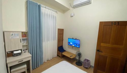 Double Room with Shared Toilet