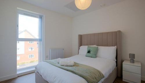 Two-Bedroom Apartment with Balcony
