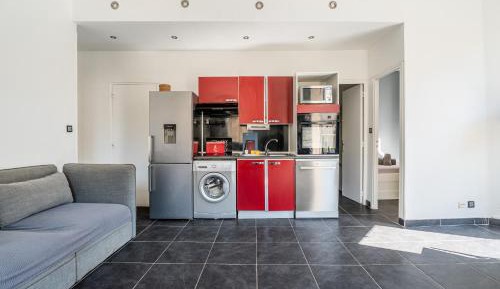 Three-Bedroom Premium Apartment with Balcony