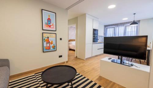 One-Bedroom Apartment