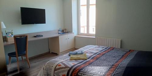 Double or Twin Room with Private Bathroom