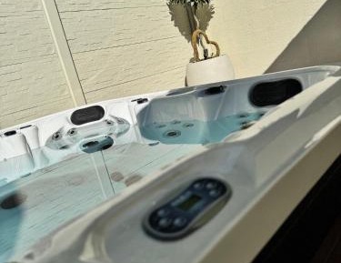 Suite with Hot Tub