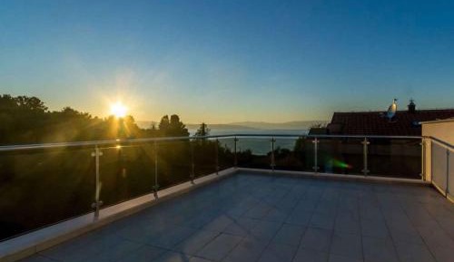 Three-Bedroom Apartment with Sea View