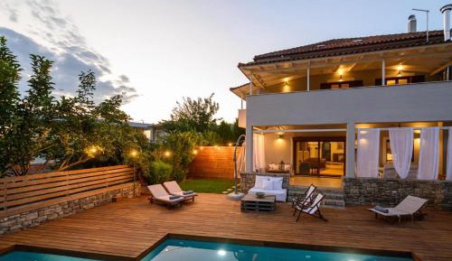 Suite with Private Pool