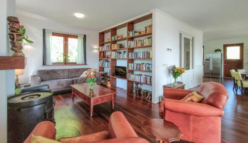 Four-Bedroom Holiday Home