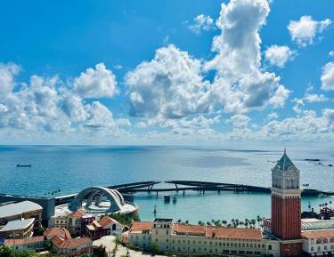 Studio Apartment with Sea View