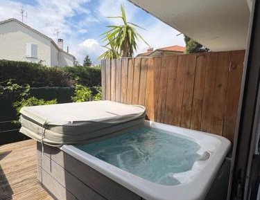 Double Room with Terrace and Jacuzzi