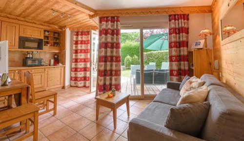 Studio with Garden View
