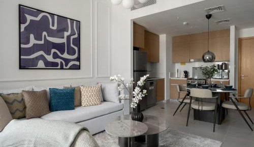 One-Bedroom Apartment with Balcony