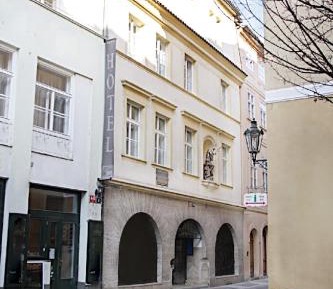 Deluxe Double Studio