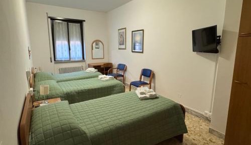 Triple Room with Garden View