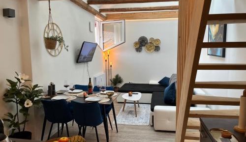 One-bedroom Loft Apartment 