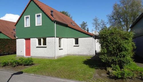 Four-Bedroom Holiday Home