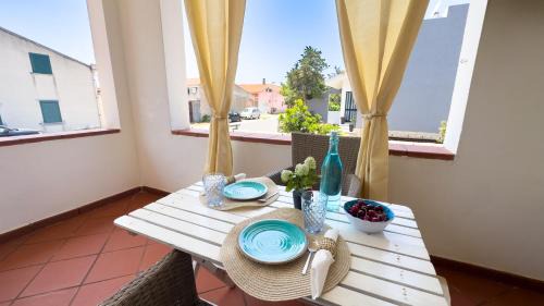 One-Bedroom Apartment with Sea View and Terrace
