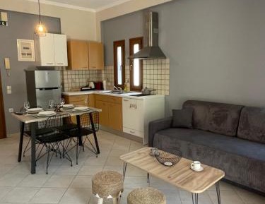 Deluxe One-Bedroom Apartment with Garden View