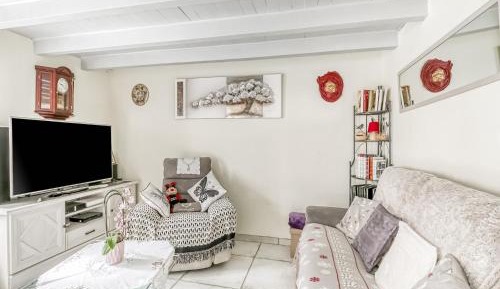 Two-Bedroom Holiday Home
