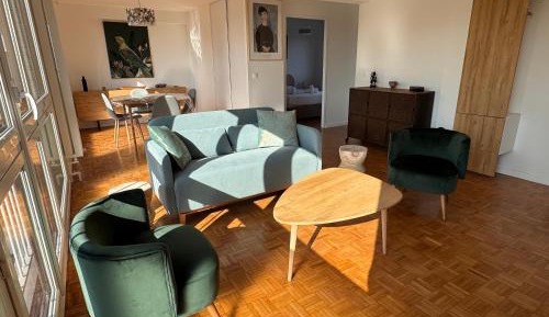 One-Bedroom Apartment