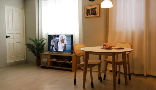 One-Bedroom Apartment - Non-Smoking