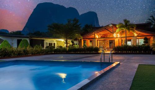 Double Room with Mountain View