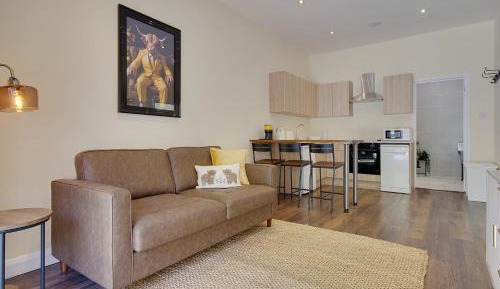 Deluxe Suite