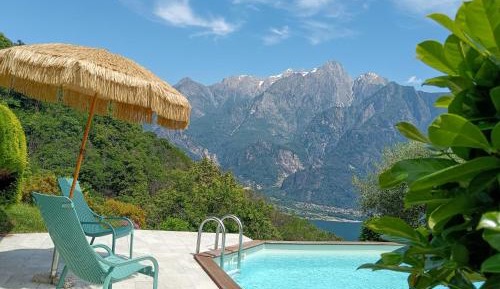 Apartment with Lake View