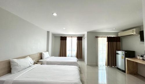 Deluxe Twin Room