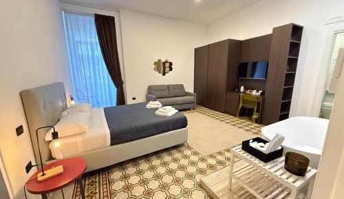 Deluxe Double Room with Bath