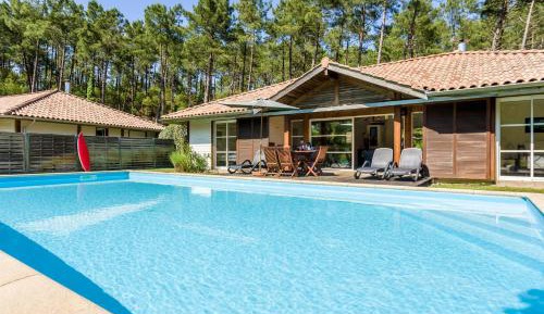 Three-Bedroom Villa (6-8 Adults)