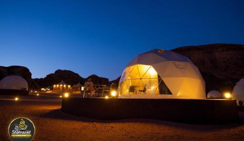 Deluxe Double or Twin Room with Mountain View