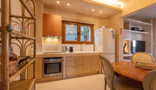 Two-Bedroom Apartment with Balcony and Sea View