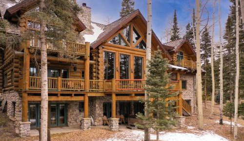 Six-Bedroom House