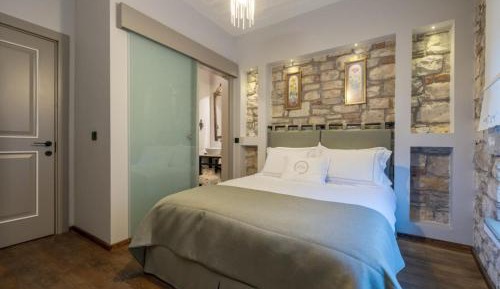 Deluxe Cift Kisilik Oda