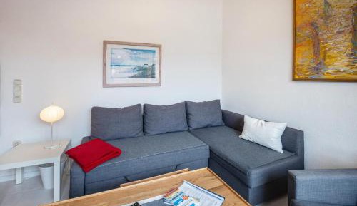 Superior One-Bedroom Apartment