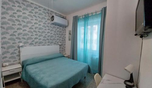 Single Room with Private Bathroom