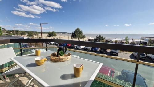 Studio with Sea View