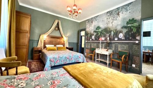 Triple Room with Private Bathroom
