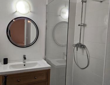 Family Room with Shower