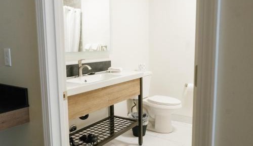 Deluxe Queen Room with Two Queen Beds