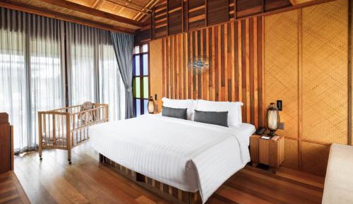 Family Suite Water Villa- Free Schedule Shuttle to Ao Nang Beach/ Railay Beach