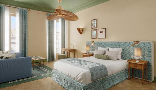 Junior Suite with Balcony