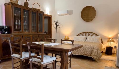 Studio Apartment with One Double Bed
