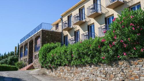 Double or Twin Room with Sea View