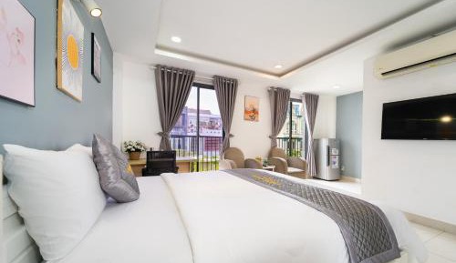 King Room with Balcony