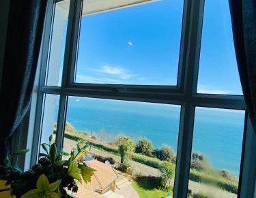 Family Room with Sea View