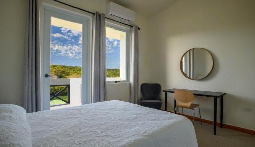 Queen Room with Balcony