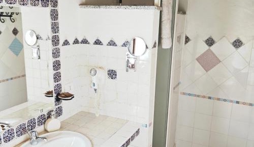 Superior Double or Twin Room with Terrace